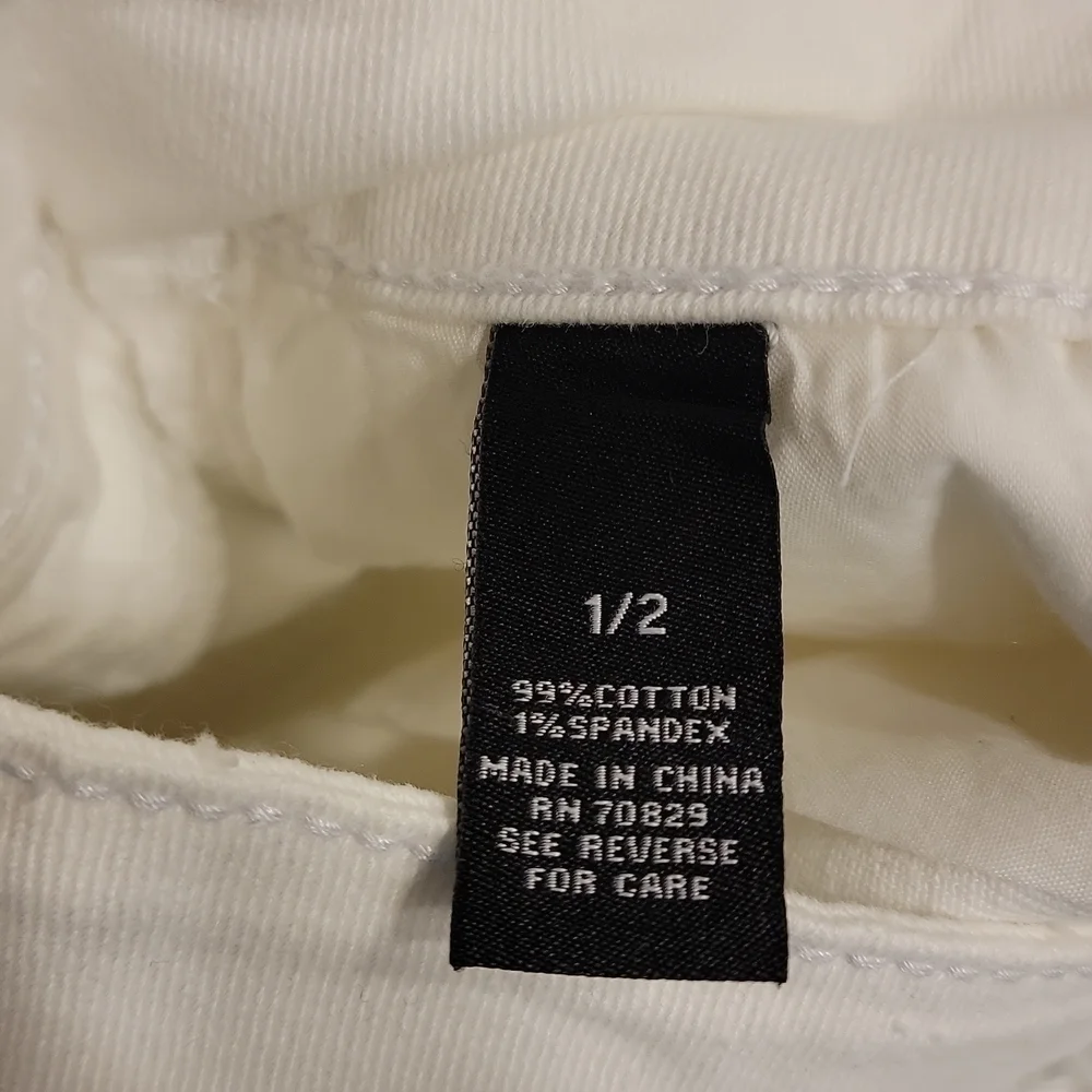 Rue 21 White Cuffed Shorts Size 1/2 Excellent Condition NWOT - Picture 7 of 13